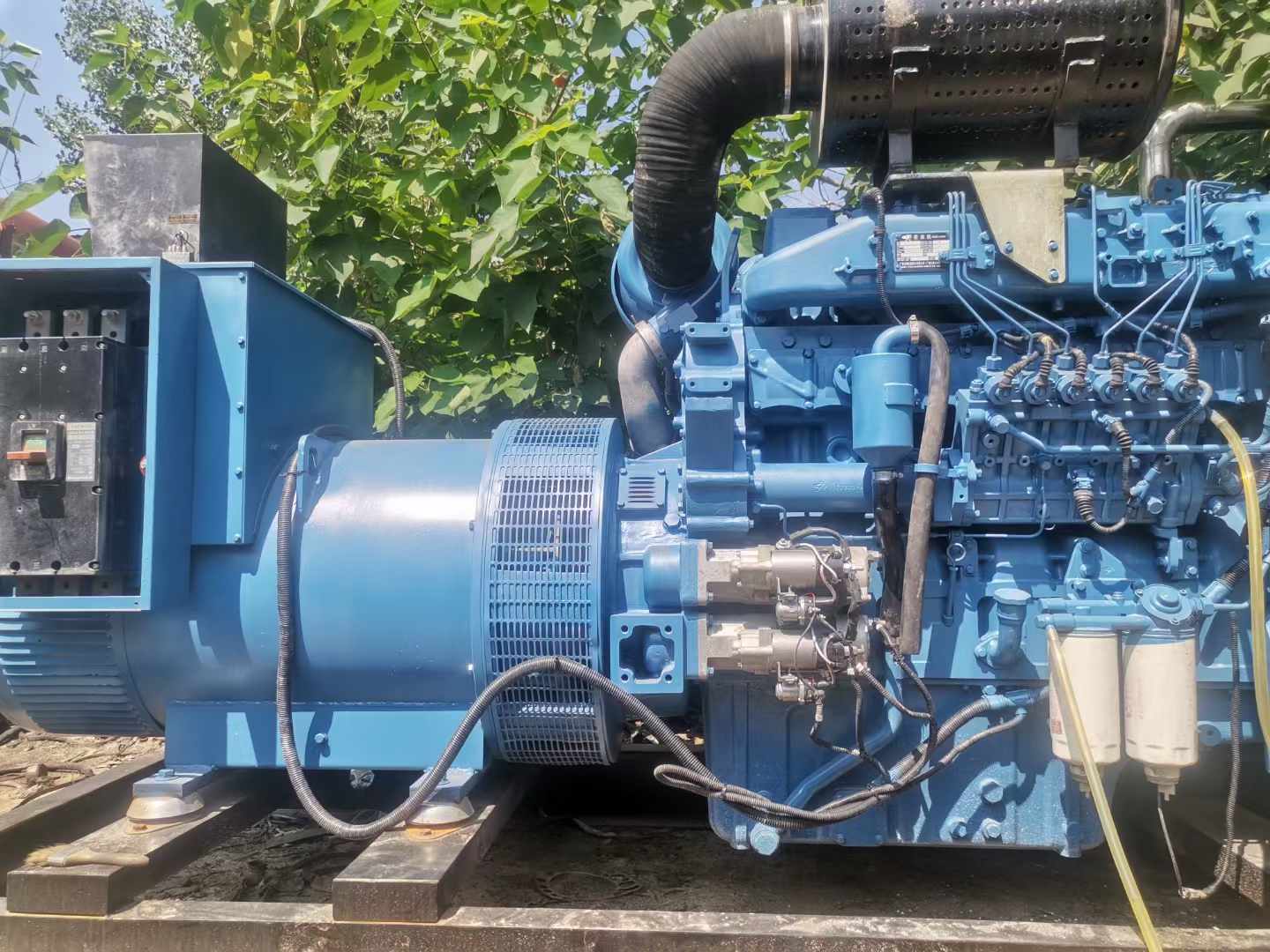 军垦路街道详细说明降低 800kW 柴油发电机输出电流波动的方法